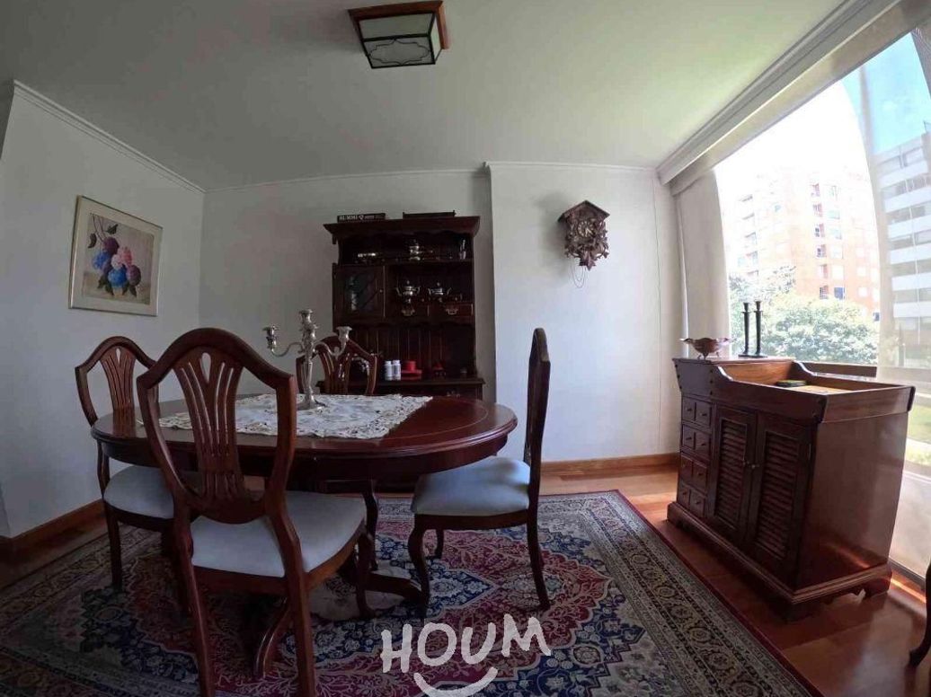 Apartamento de 3 alcobas en venta en Santa Barbara Central, Bogotá, 155 m² · foto 4 de 20