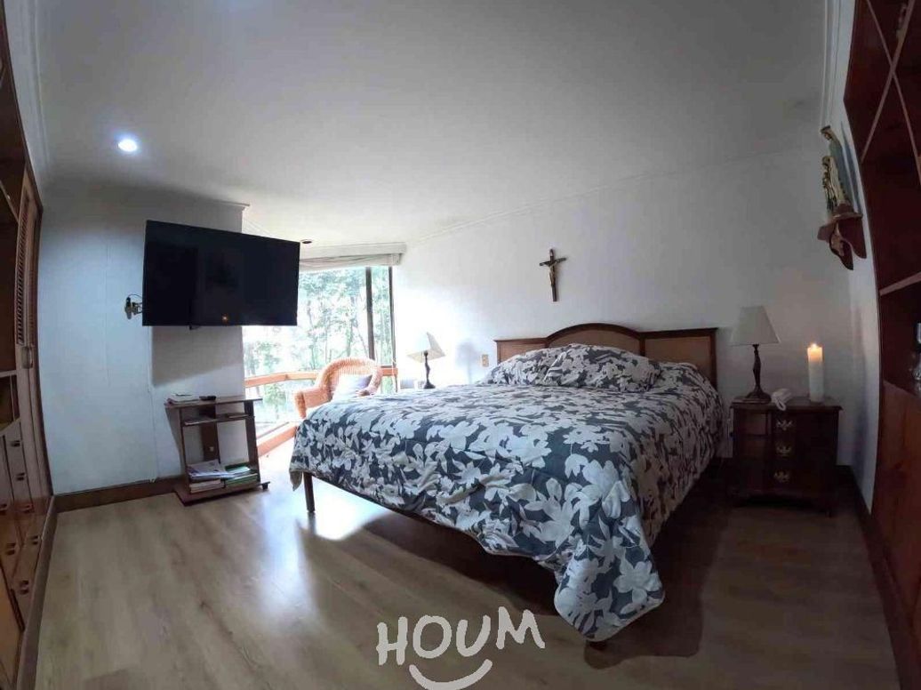 Apartamento de 3 alcobas en venta en Santa Barbara Central, Bogotá, 155 m² · foto 12 de 20