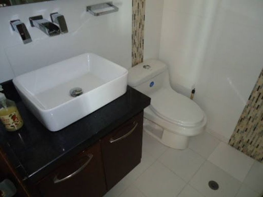 Apartaestudio en venta en Chicó Reservado, Bogotá, 44 m² · foto 6 de 7