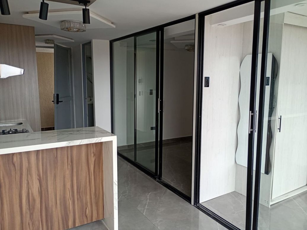 Apartamento de 2 alcobas en venta en Verbenal, Bogotá, 38 m² · foto 2 de 10