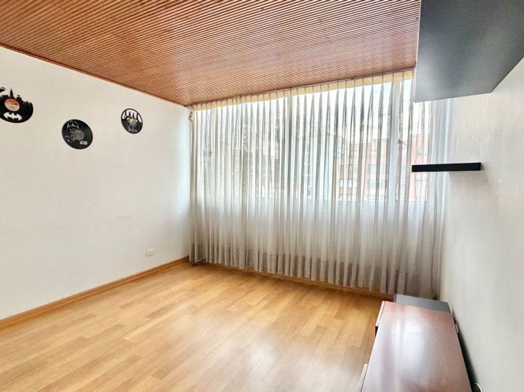 Apartamento de 3 alcobas en venta en Rincon Del Chicó, Bogotá, 112 m² · foto 10 de 13