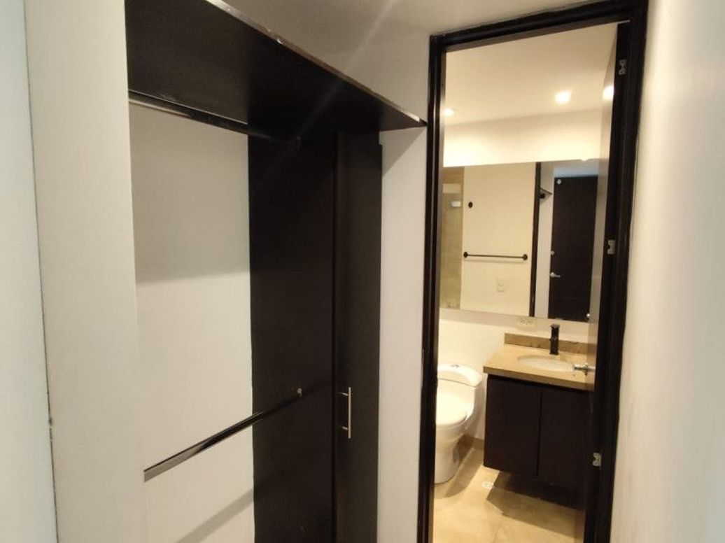 Apartamento de 1 alcoba en venta en Diana Turbay, Bogotá, 30 m² · foto 8 de 10
