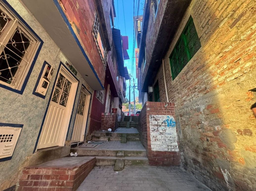 Casa de 3 alcobas en venta en Cartagena, Bogotá, 149 m² · foto 2 de 16