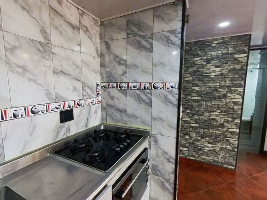 Apartamento de 2 alcobas en venta en Libertador, Bogotá, 42 m² · foto 2 de 16
