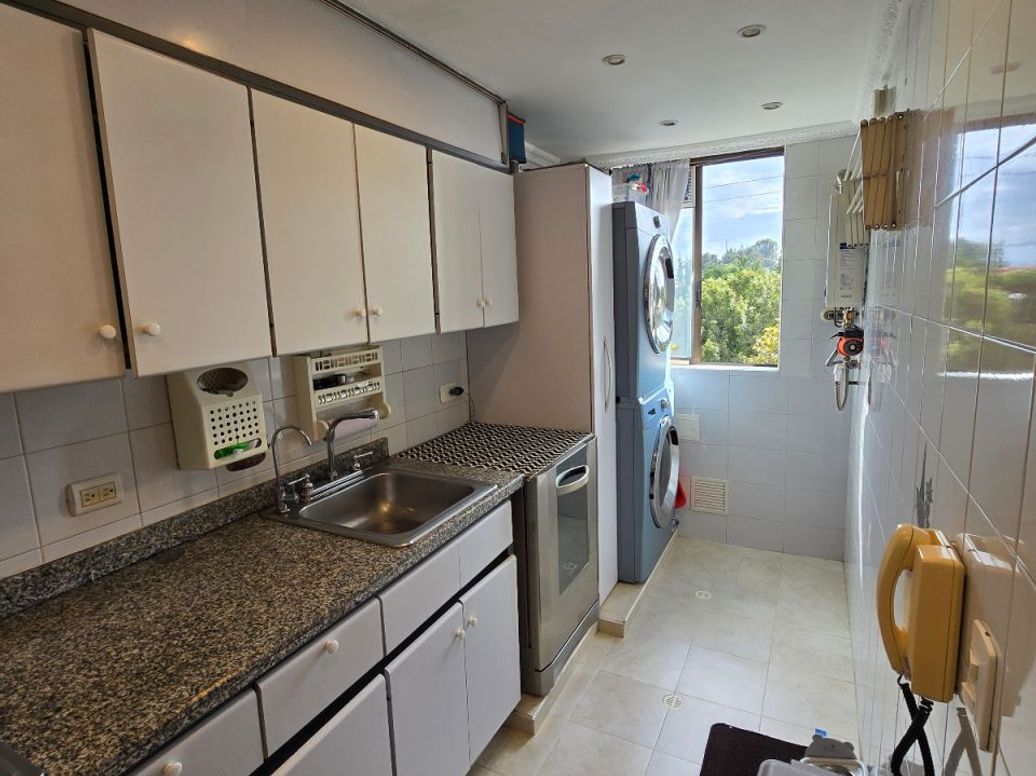 Apartamento de 3 alcobas en venta en Los Andes, Bogotá, 87 m² · foto 7 de 15