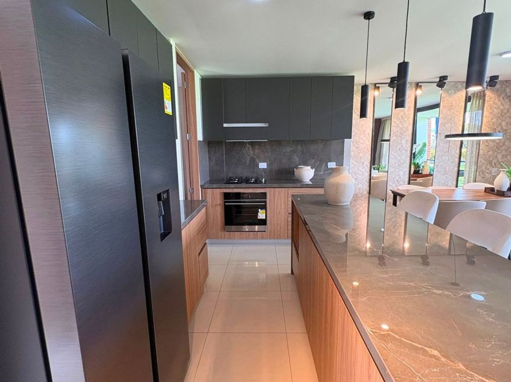 Apartamento de 3 alcobas en venta en San Jose De Usaquen, Bogotá, 144 m² · foto 4 de 15