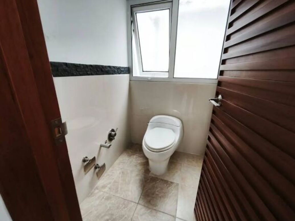Casa de 3 alcobas en venta en Usaquén, Bogotá, 360 m² · foto 9 de 20