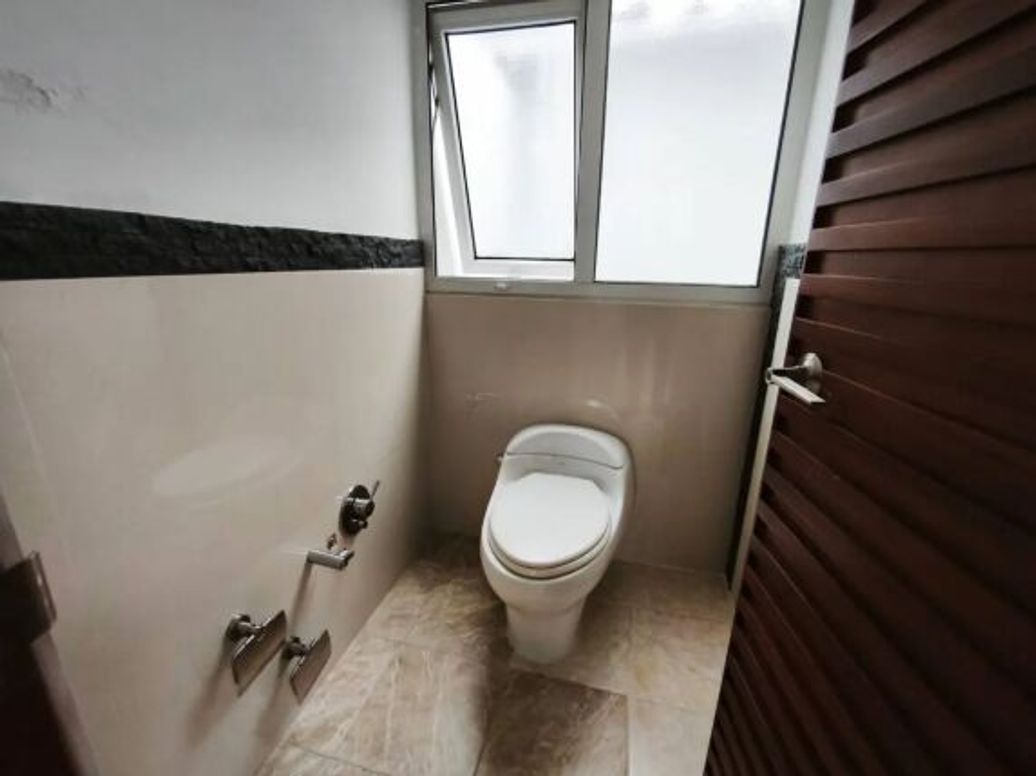 Casa de 3 alcobas en venta en Usaquén, Bogotá, 360 m² · foto 8 de 20
