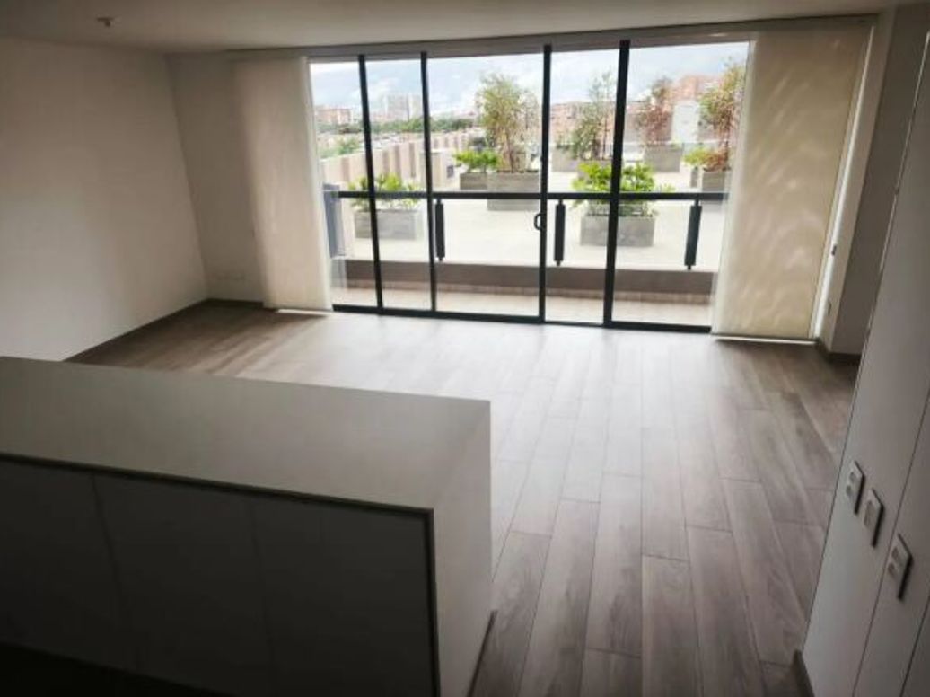 Apartamento de 3 alcobas en venta en El Plan, Bogotá, 108 m² · foto 4 de 14