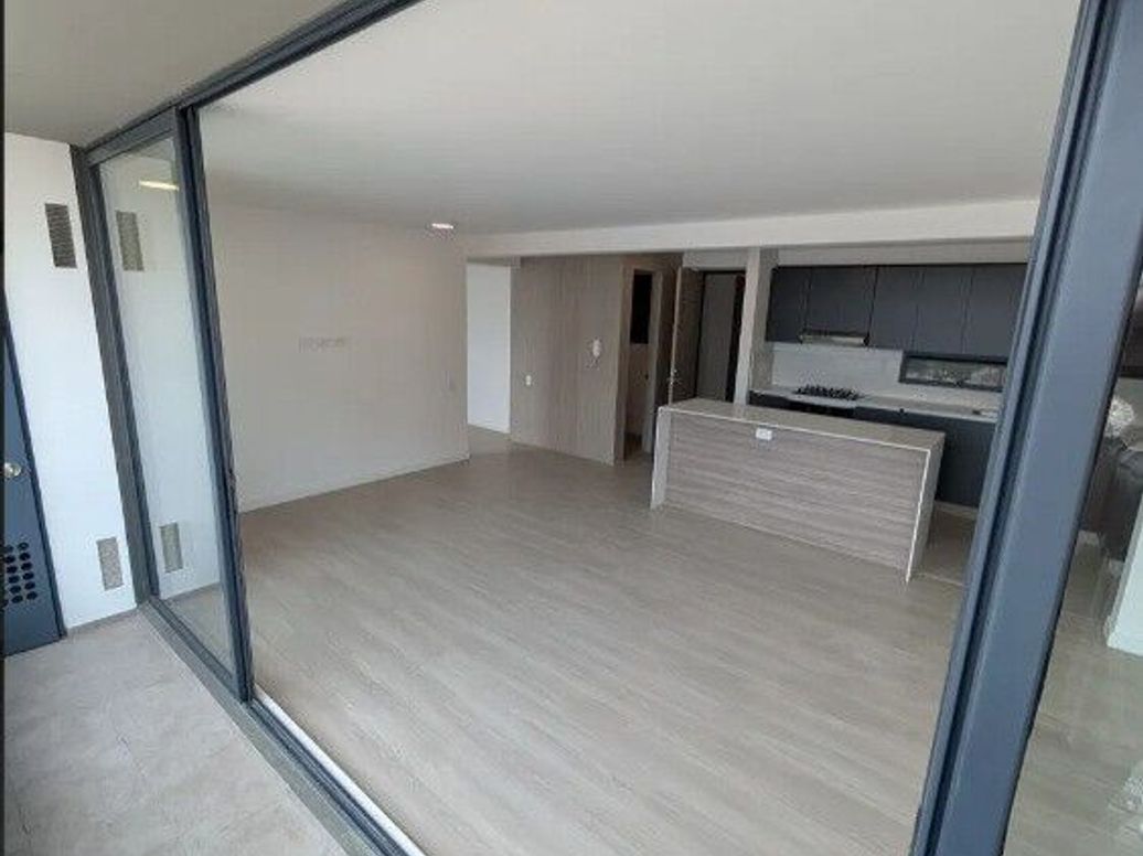 Apartamento de 3 alcobas en venta en Ciudad Salitre, Bogotá, 116 m² · foto 4 de 19