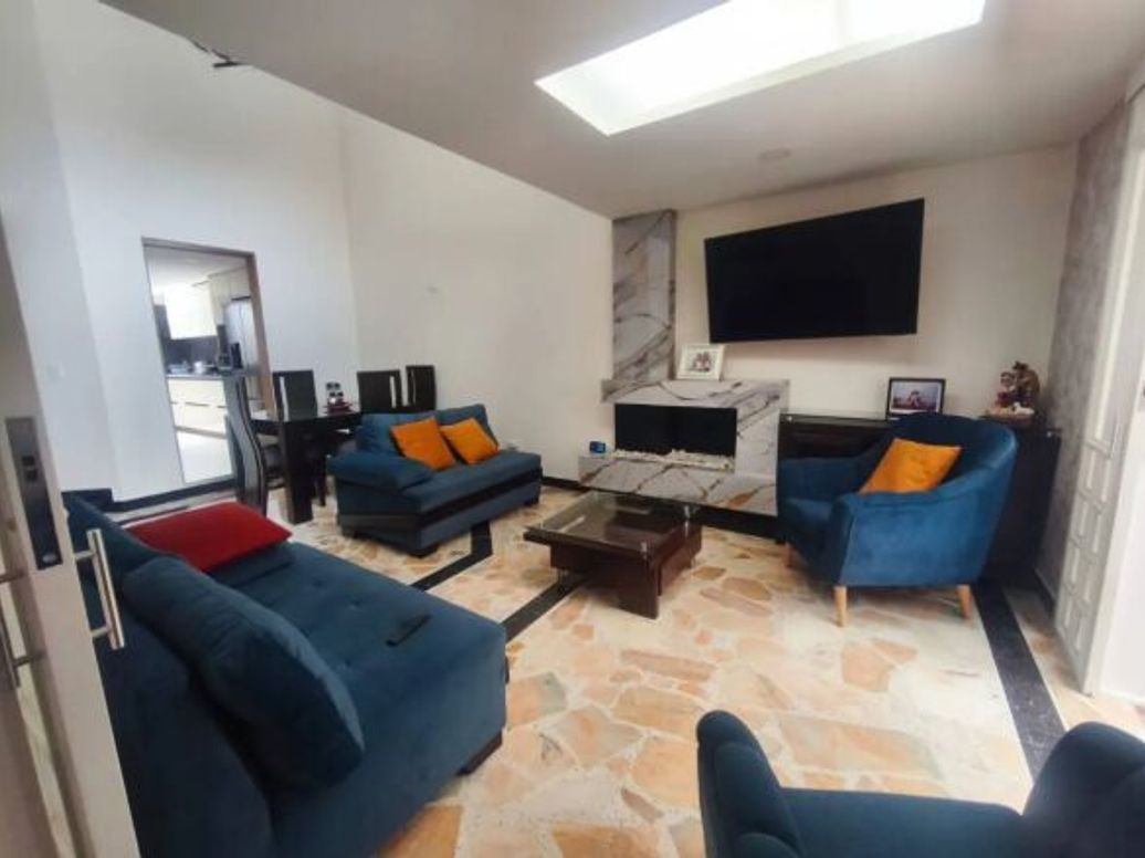 Casa de 4 alcobas en venta en San José De Bavaria, Bogotá, 350 m² · foto 4 de 20
