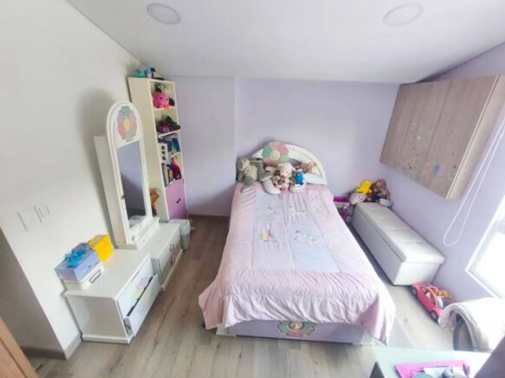 Casa de 4 alcobas en venta en San José De Bavaria, Bogotá, 350 m² · foto 14 de 20