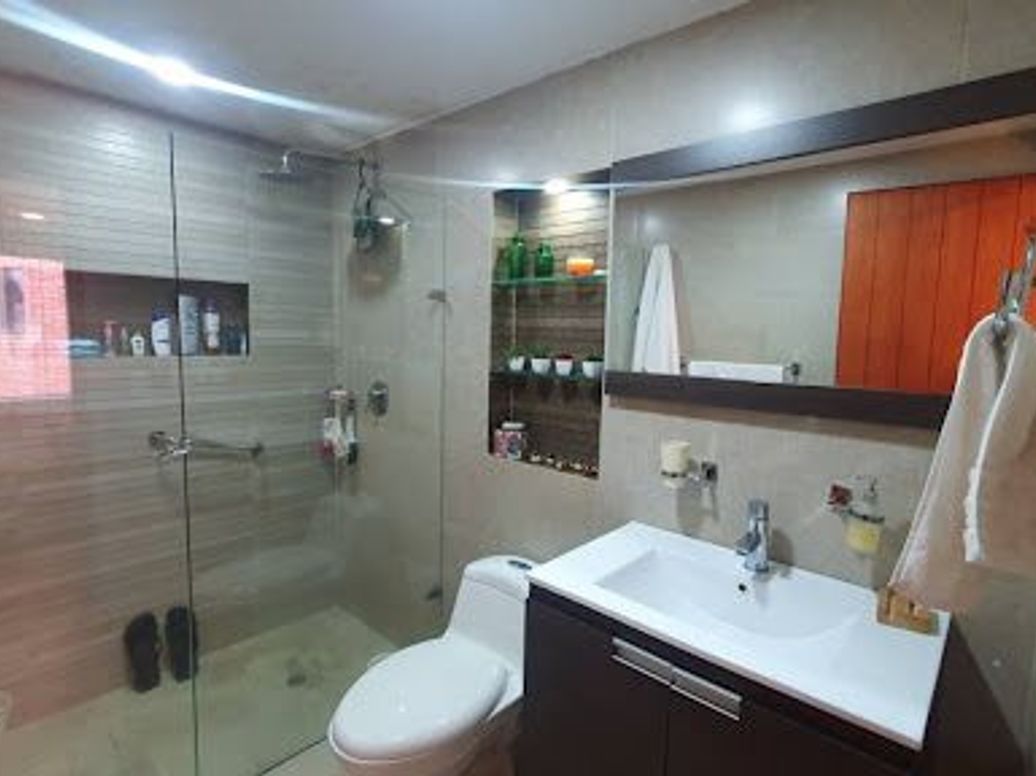 Apartamento de 3 alcobas en venta en Nueva Autopista, Bogotá, 127 m² · foto 10 de 20