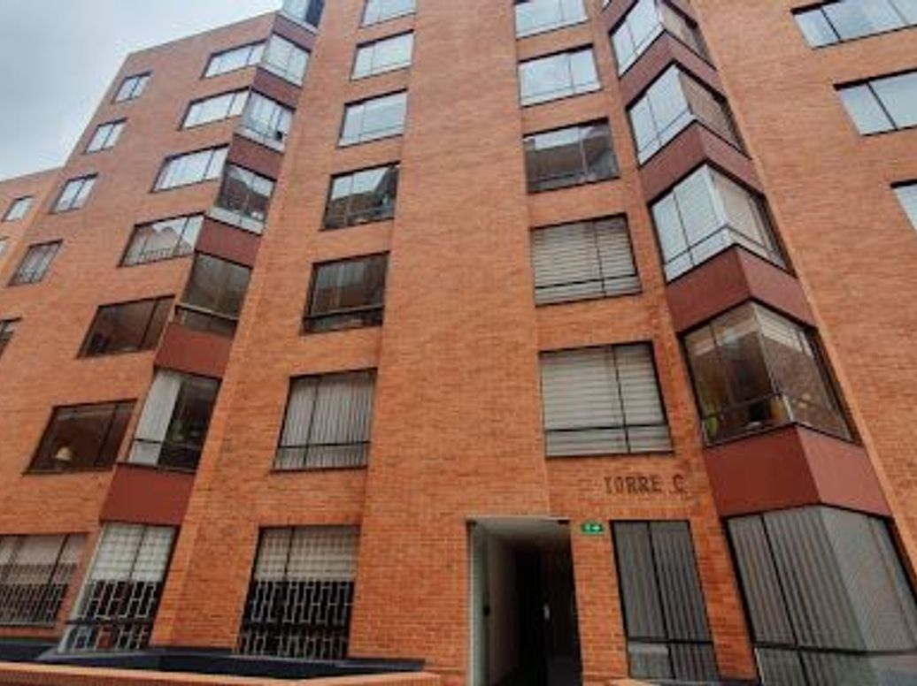 Apartamento de 3 alcobas en venta en Nueva Autopista, Bogotá, 127 m² · foto 18 de 20