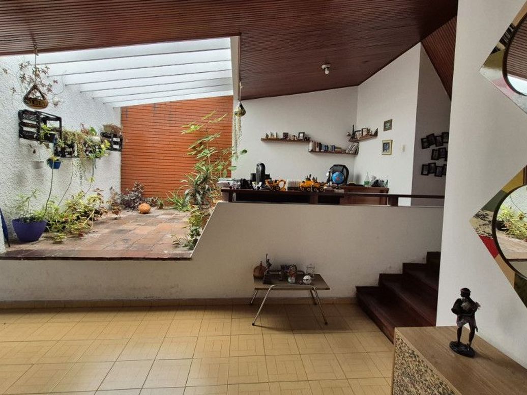 Casa de 5 alcobas en venta en Lisboa, Bogotá · foto 8 de 13