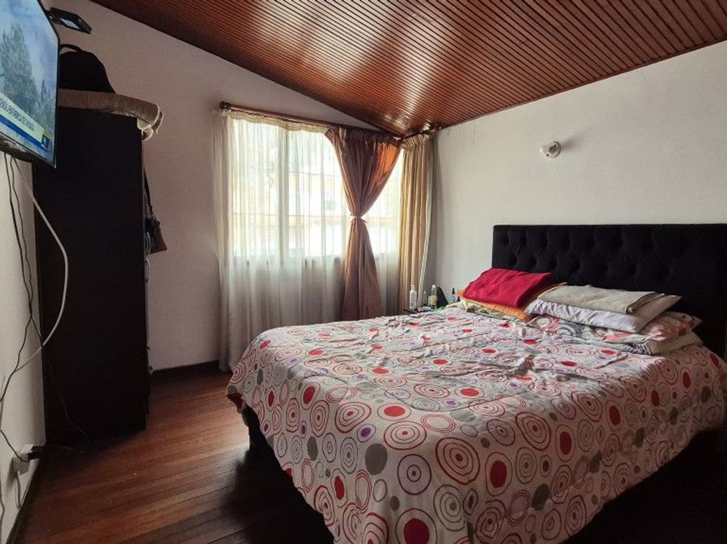 Casa de 5 alcobas en venta en Lisboa, Bogotá · foto 11 de 13