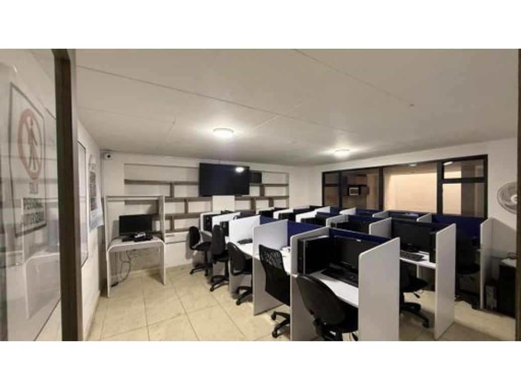 Casa de 10 alcobas en venta en Santa Isabel, Bogotá, 750 m² · foto 4 de 20