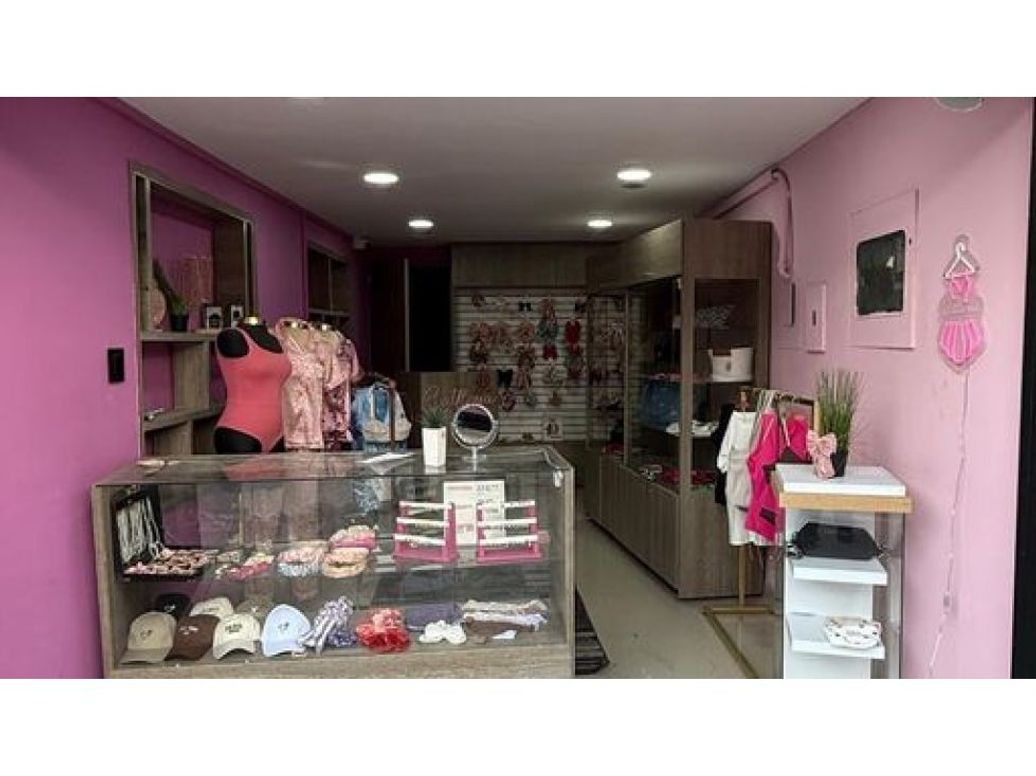 Casa de 10 alcobas en venta en Santa Isabel, Bogotá, 750 m² · foto 3 de 20
