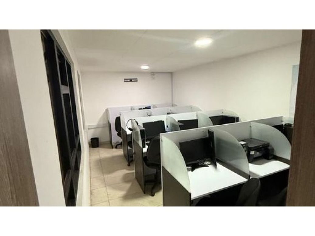 Casa de 10 alcobas en venta en Santa Isabel, Bogotá, 750 m² · foto 11 de 20