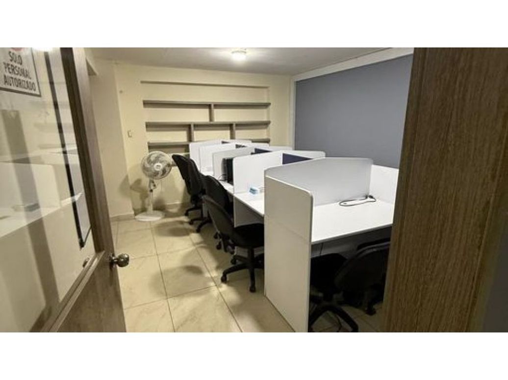 Casa de 10 alcobas en venta en Santa Isabel, Bogotá, 750 m² · foto 14 de 20