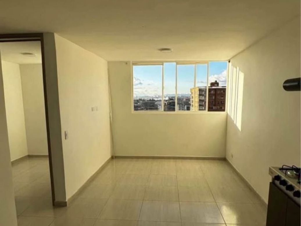 Apartamento de 2 alcobas en venta en Ricaurte, Bogotá, 35 m² · foto 3 de 9