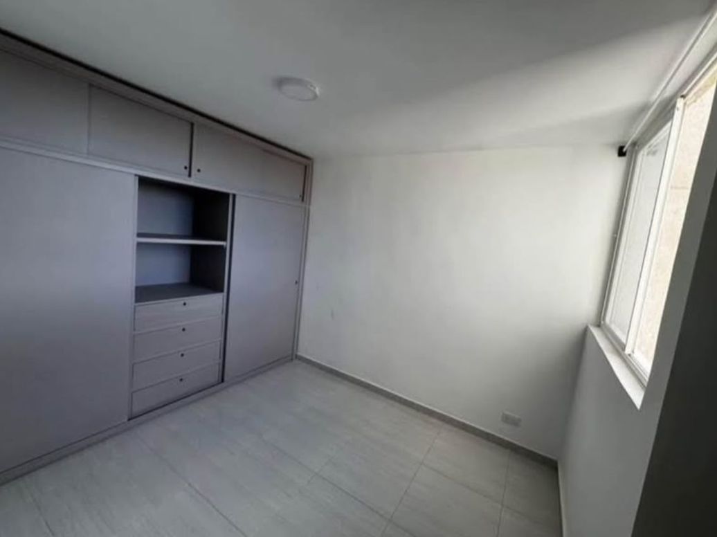 Apartamento de 2 alcobas en venta en Ricaurte, Bogotá, 35 m² · foto 7 de 9