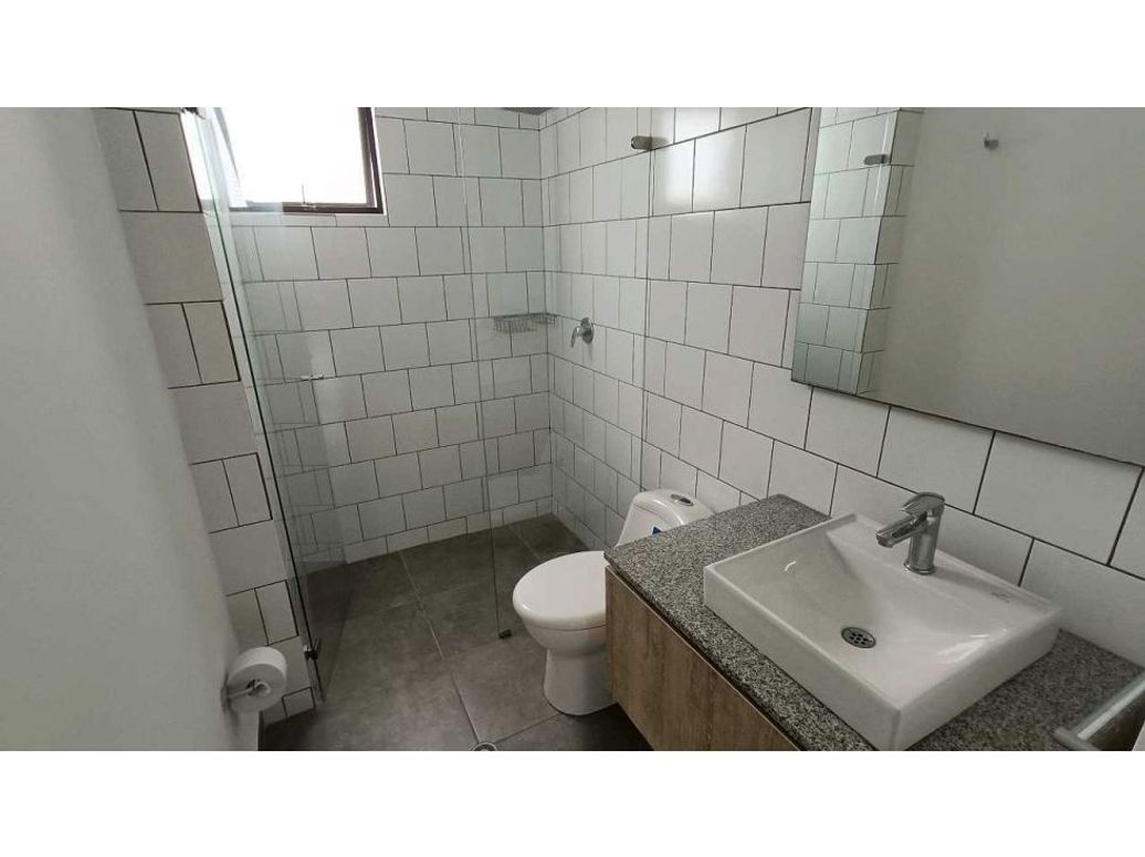Apartamento de 2 alcobas en venta en Rincon Del Chicó, Bogotá, 89 m² · foto 8 de 13