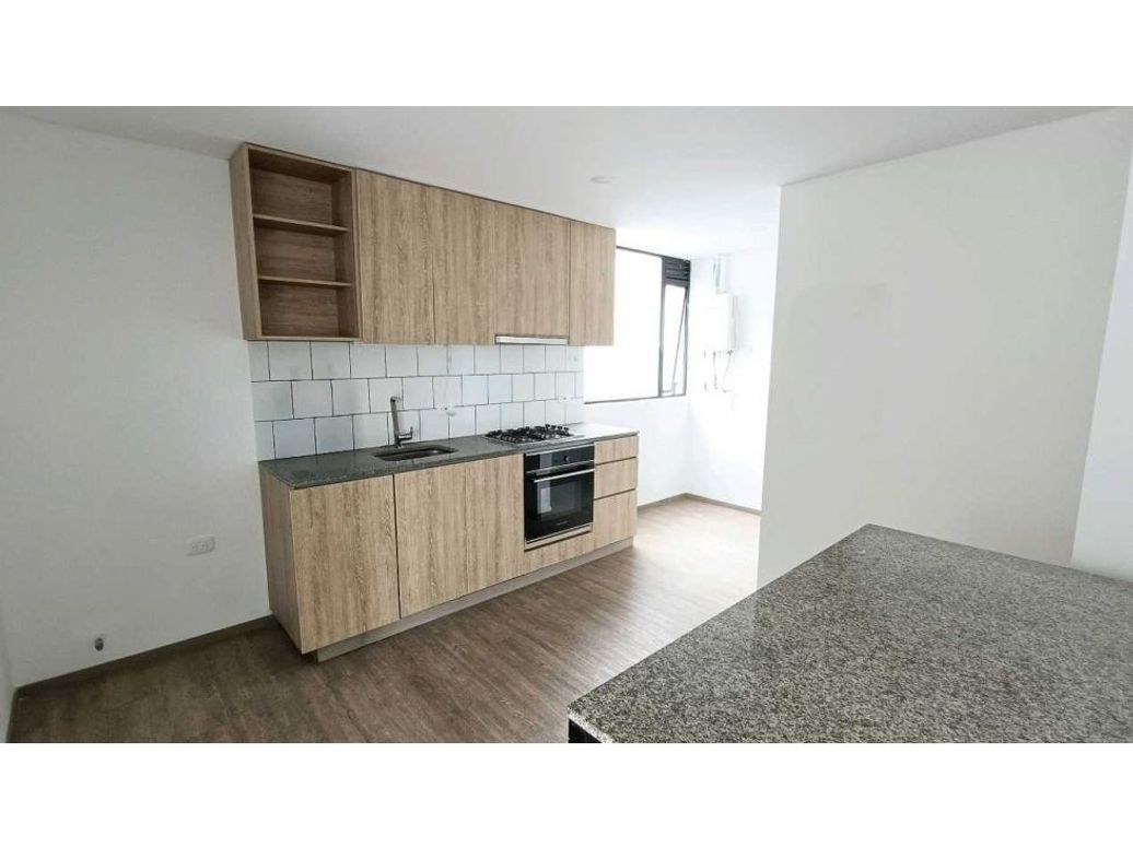 Apartamento de 2 alcobas en venta en Rincon Del Chicó, Bogotá, 89 m² · foto 3 de 13