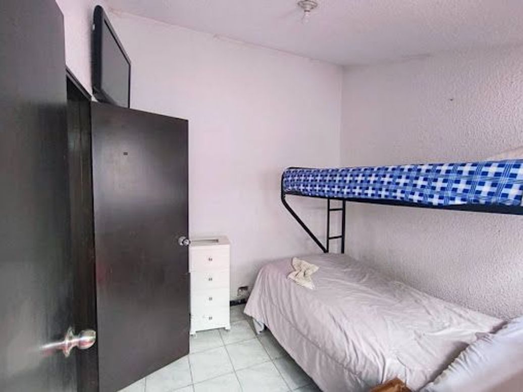Casa de 9 alcobas en venta en Santa Margarita, Bogotá, 252 m² · foto 17 de 20