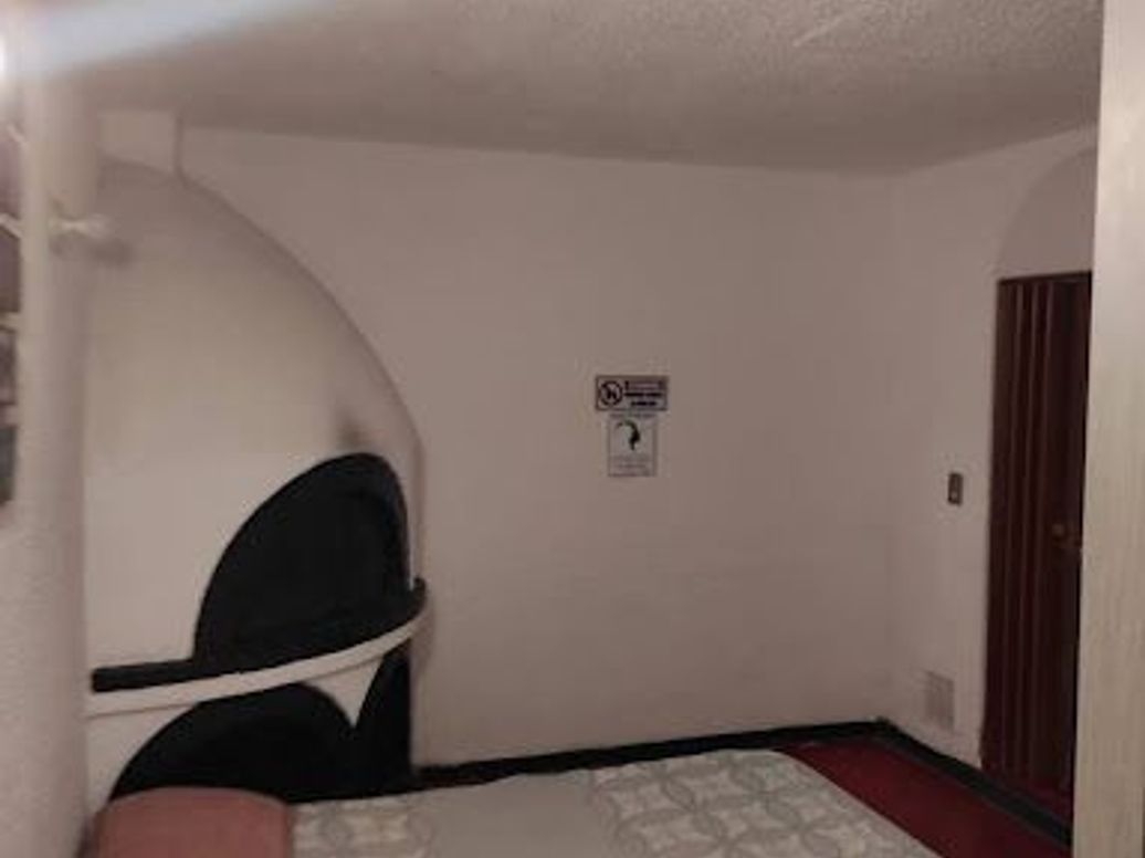 Casa de 9 alcobas en venta en Santa Margarita, Bogotá, 252 m² · foto 8 de 20