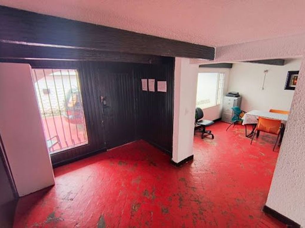 Casa de 9 alcobas en venta en Santa Margarita, Bogotá, 252 m² · foto 4 de 20