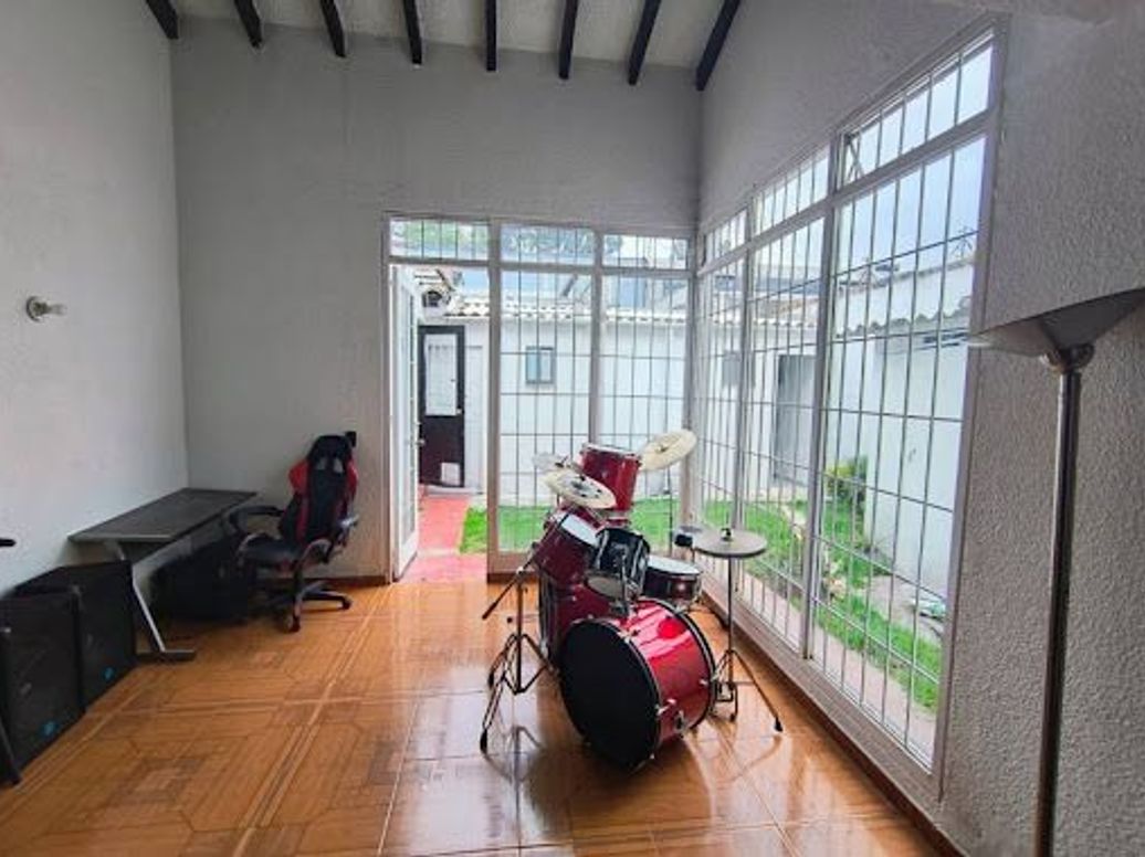 Casa de 9 alcobas en venta en Santa Margarita, Bogotá, 252 m² · foto 11 de 20