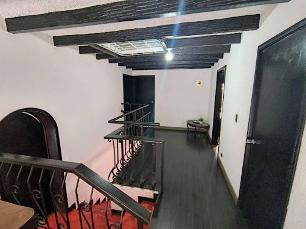 Casa de 9 alcobas en venta en Santa Margarita, Bogotá, 252 m² · foto 20 de 20