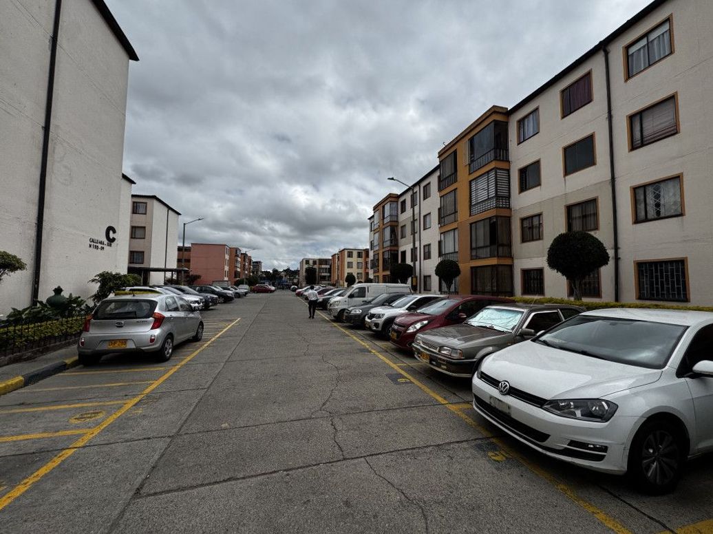 Apartamento de 3 alcobas en venta en Casa Blanca Et. Ii, Bogotá, 48 m² · foto 14 de 15