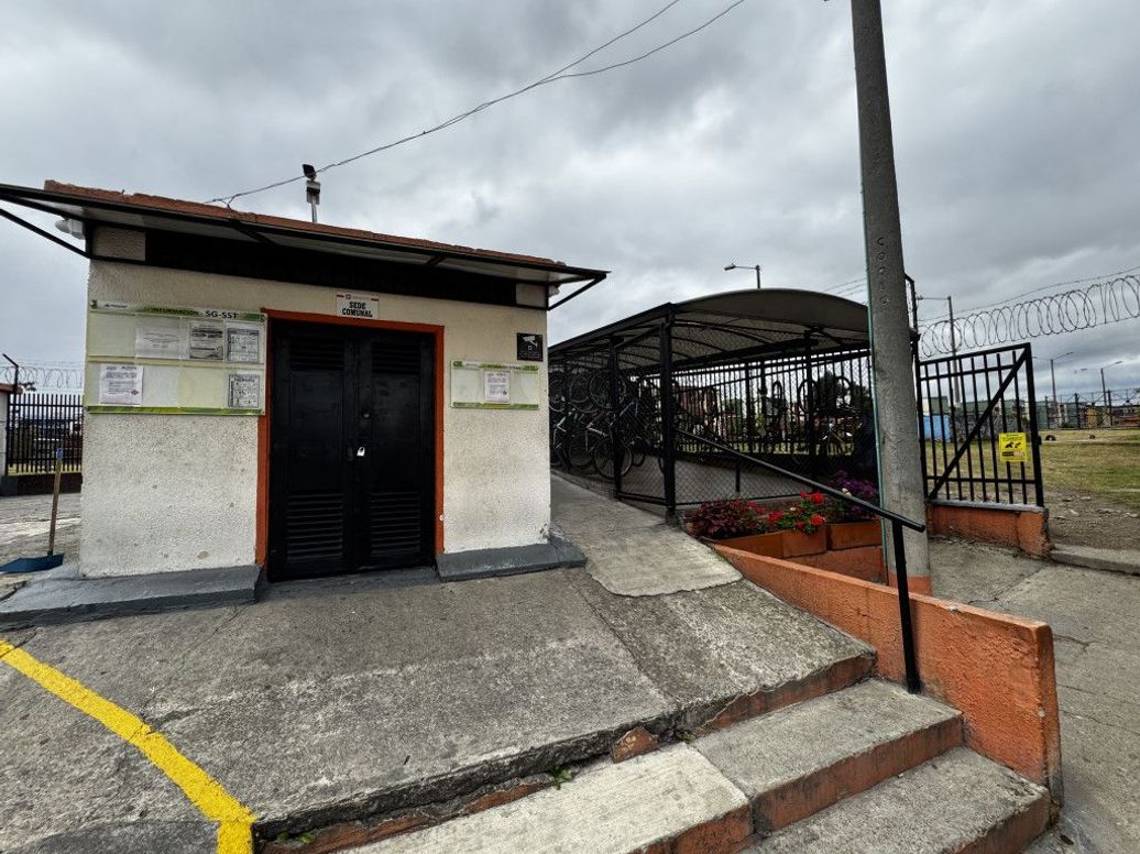 Apartamento de 3 alcobas en venta en Casa Blanca Et. Ii, Bogotá, 48 m² · foto 15 de 15