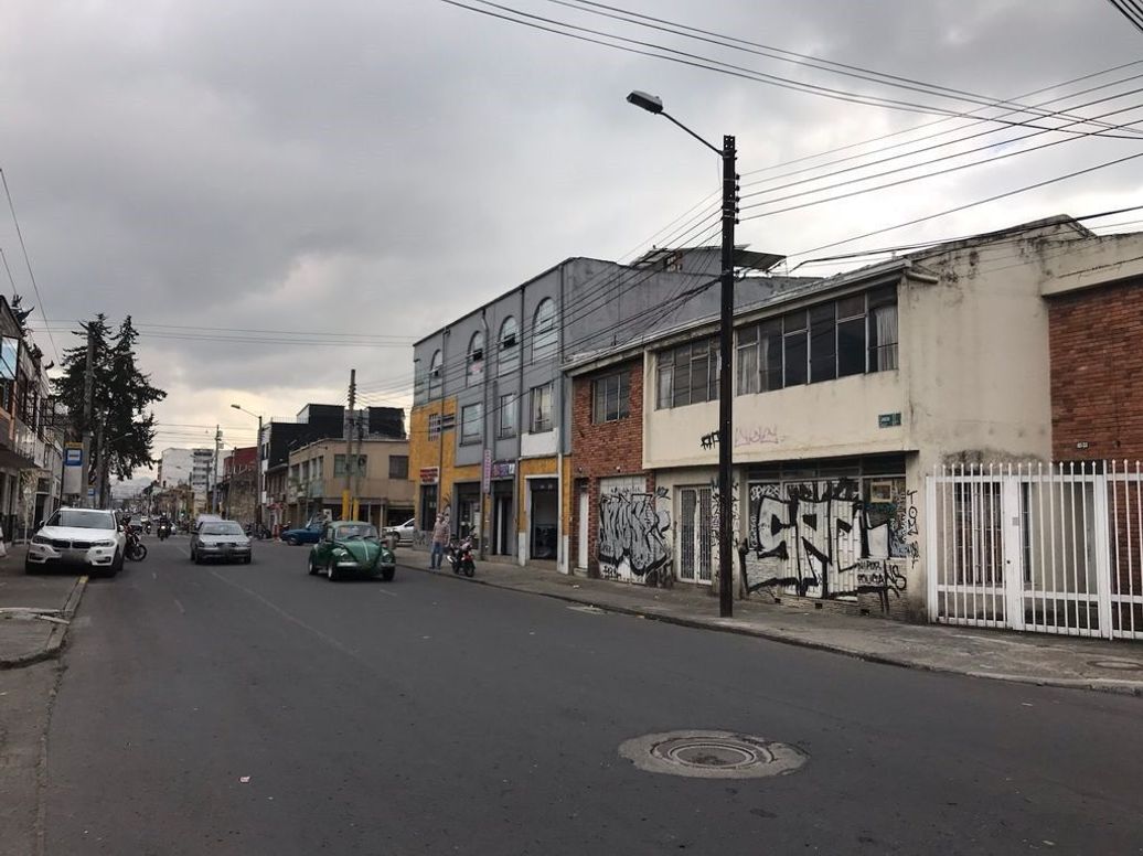 Casa de 3 alcobas en venta en Rafael Uribe, Bogotá, 450 m² · foto 2 de 20