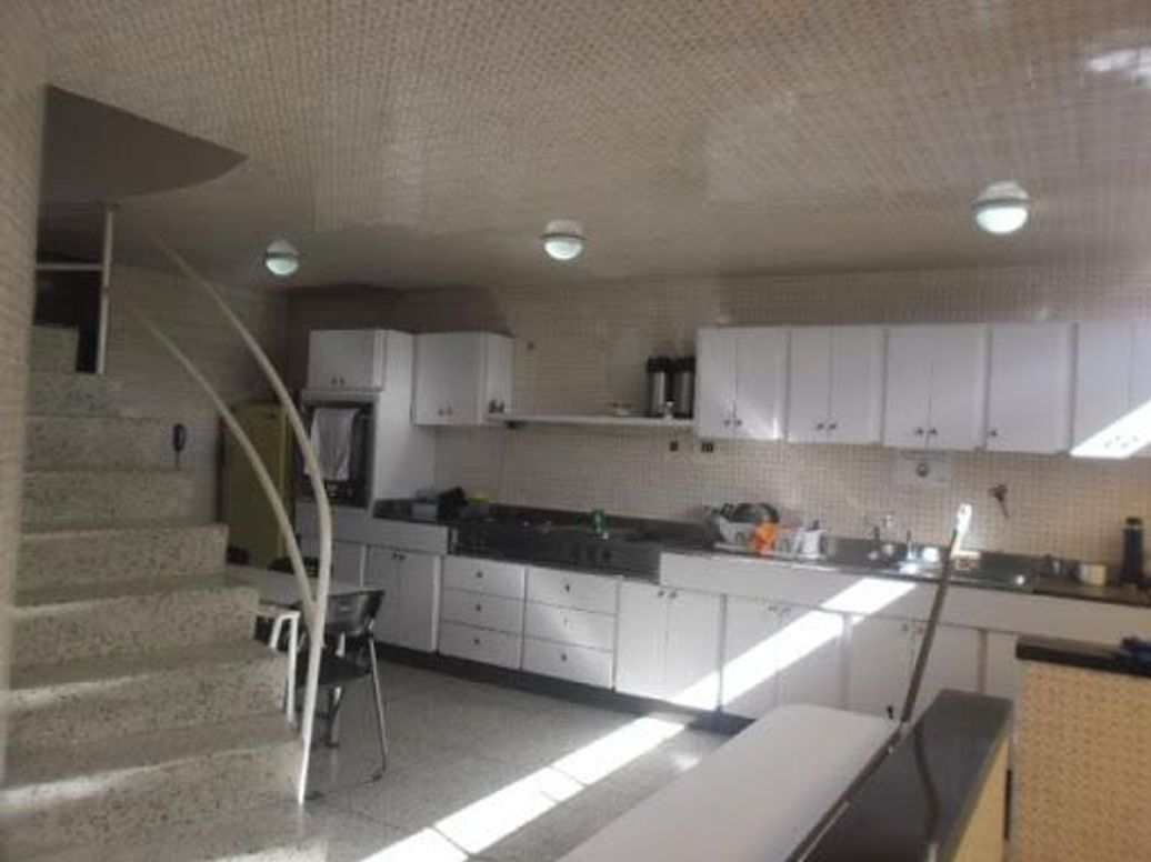 Casa de 6 alcobas en venta en Nicolas De Federman, Bogotá, 443 m² · foto 8 de 20