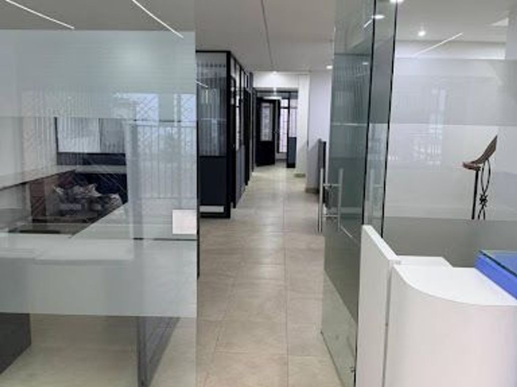 Casa de 8 alcobas en venta en La Castellana, Bogotá, 450 m² · foto 2 de 20