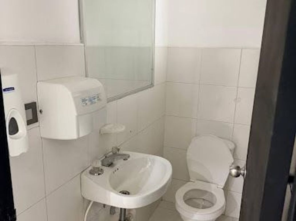 Casa de 8 alcobas en venta en La Castellana, Bogotá, 450 m² · foto 8 de 20