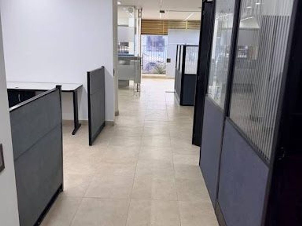 Casa de 8 alcobas en venta en La Castellana, Bogotá, 450 m² · foto 4 de 20
