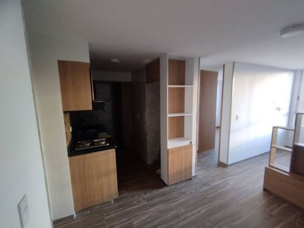Apartaestudio en venta en El Redil, Bogotá, 35 m² · foto 2 de 17