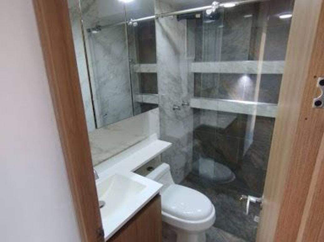 Apartaestudio en venta en El Redil, Bogotá, 35 m² · foto 10 de 17