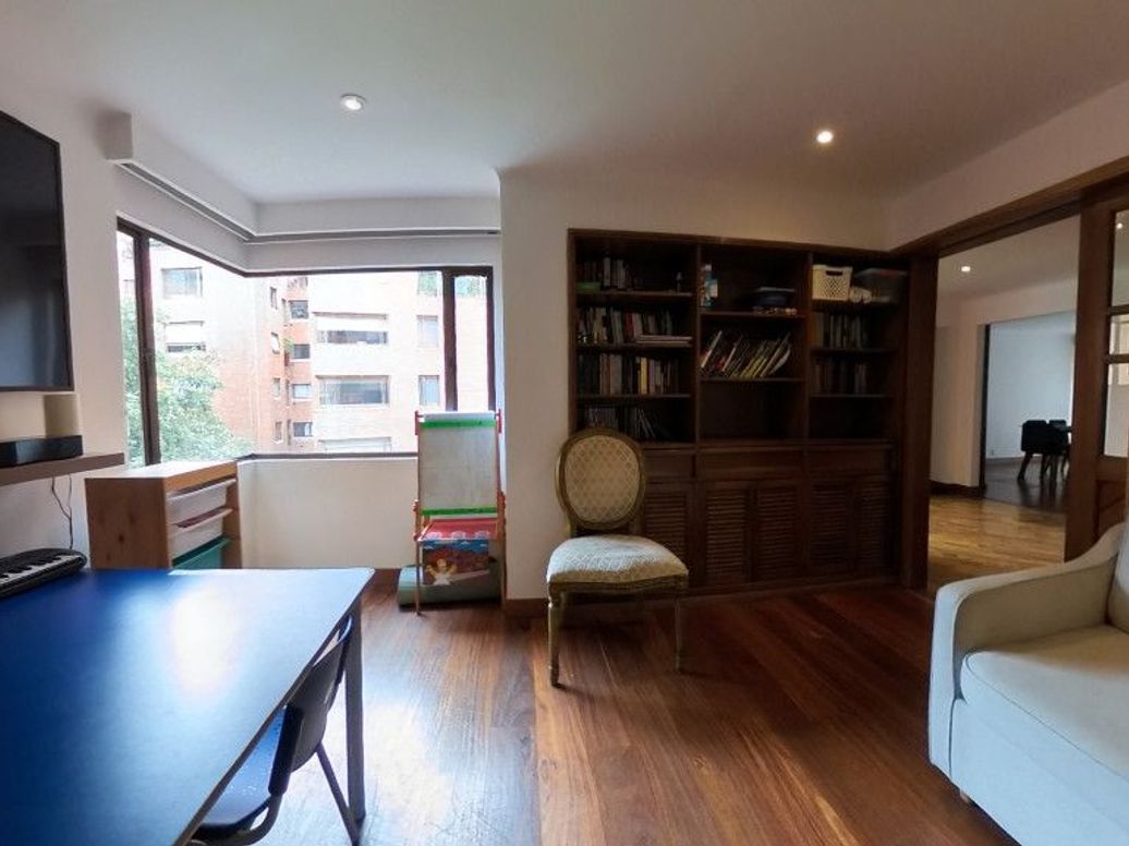 Apartamento de 3 alcobas en venta en Bellavista, Bogotá, 173 m² · foto 7 de 17