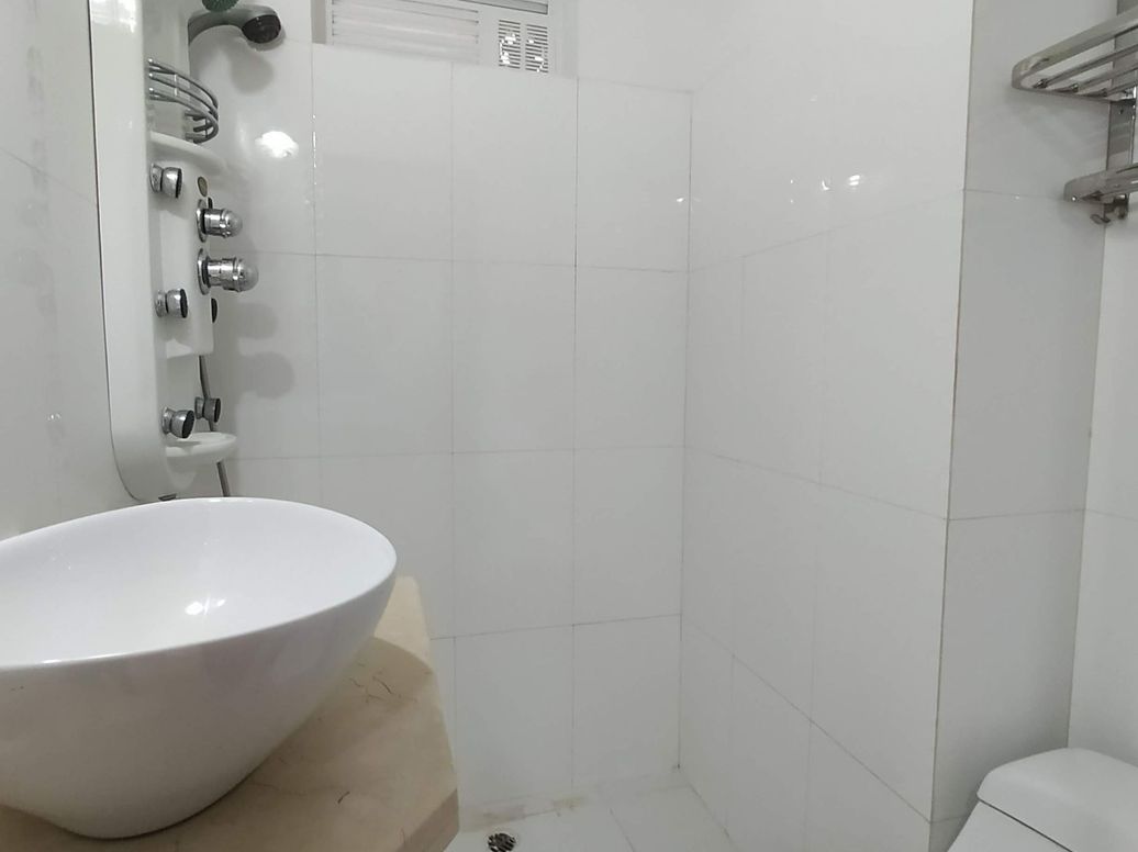 Apartamento de 3 alcobas en venta en Campo Alegre, Bogotá, 219 m² · foto 15 de 20