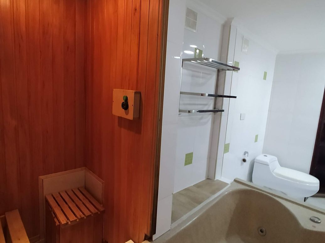 Apartamento de 3 alcobas en venta en Campo Alegre, Bogotá, 219 m² · foto 20 de 20