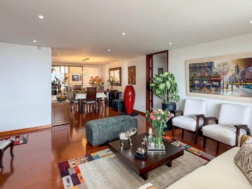 Apartamento de 3 alcobas en venta en Los Alpes, Bogotá, 170 m² · foto 2 de 20