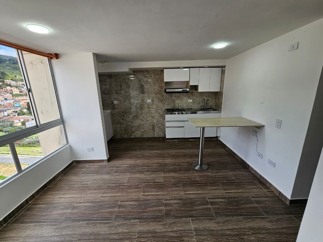 Apartaestudio en venta en Cerros, Bogotá, 25 m² · foto 7 de 15