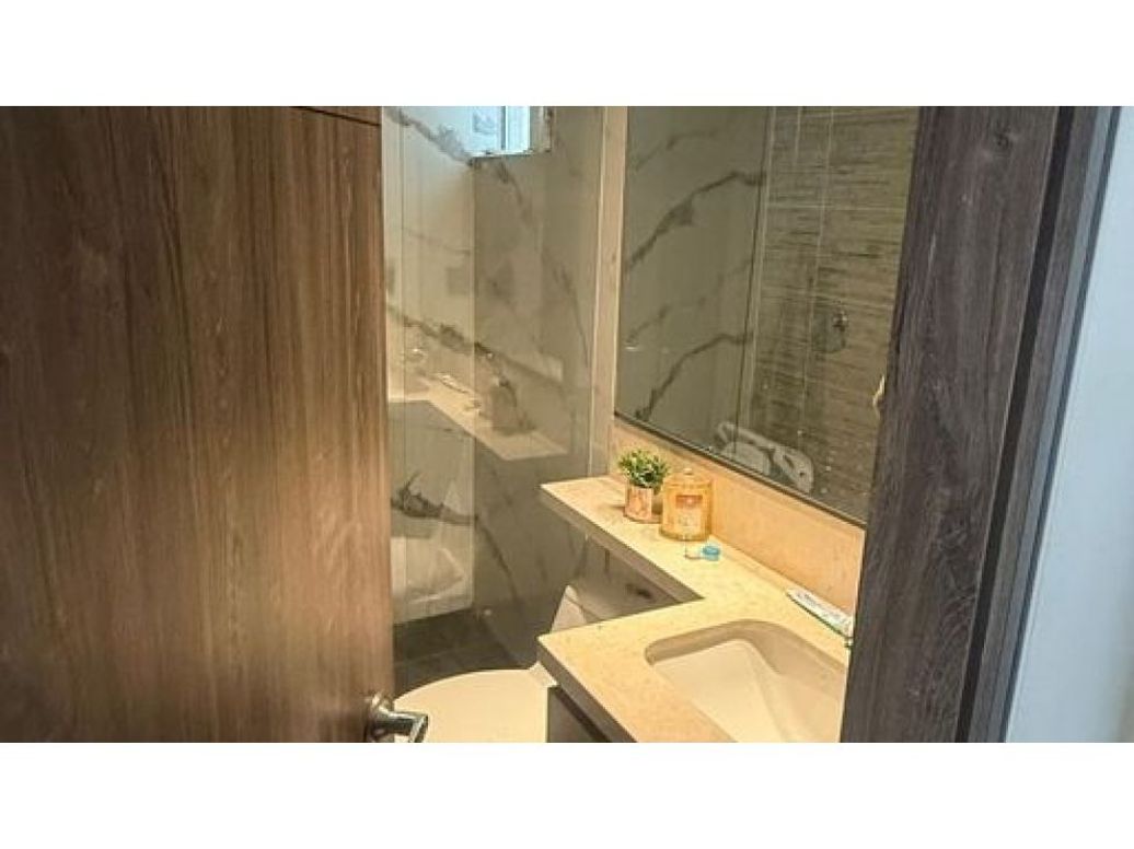 Apartamento de 2 alcobas en venta en Siete De Agosto, Bogotá, 69 m² · foto 10 de 13
