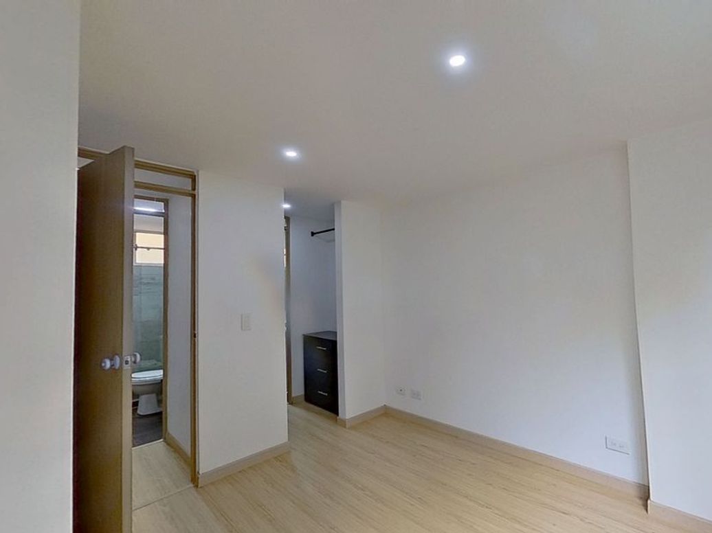 Apartamento de 3 alcobas en venta en El Codito, Bogotá, 56 m² · foto 4 de 16