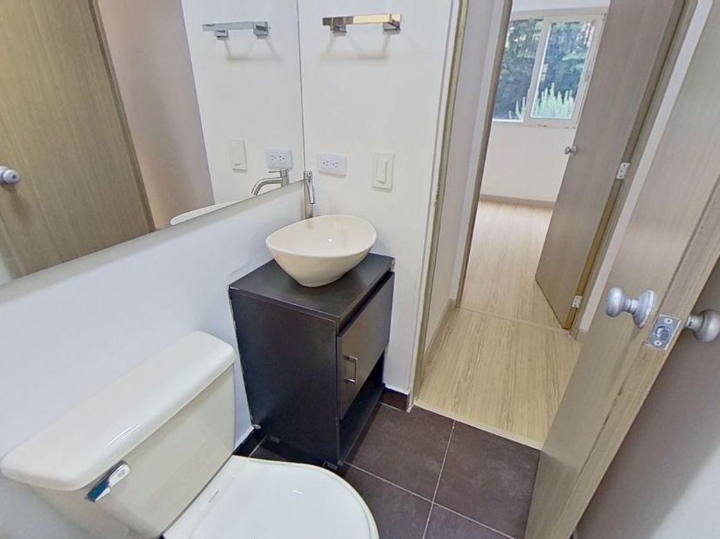 Apartamento de 3 alcobas en venta en El Codito, Bogotá, 56 m² · foto 14 de 16